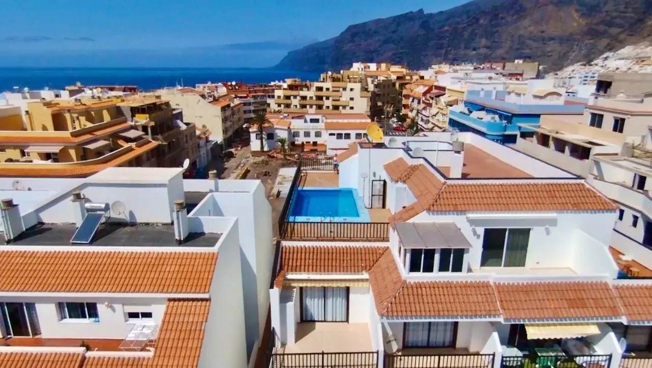 Los Angeles 3 Bed Apartment With Pool Puerto de Santiago
